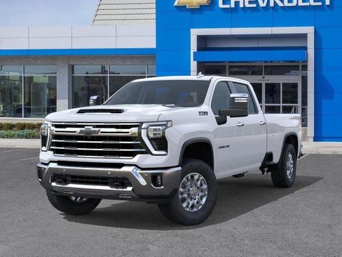 New 2026 Chevrolet Silverado 2500 LTZ w/ LTZ Convenience Package AWD/4WD image 6