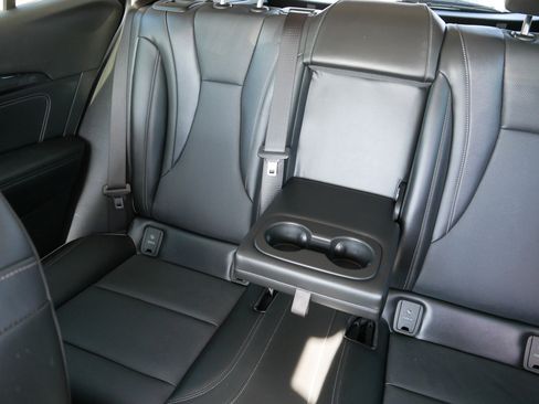 Used 2023 Buick Envision Essence AWD/4WD image 12