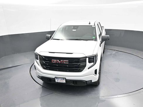 New 2025 GMC Sierra 1500 Elevation image 27