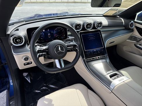 Used 2024 Mercedes-Benz CLE 300 4MATIC Cabriolet image 28