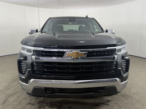 Used 2024 Chevrolet Silverado 1500 LT AWD/4WD image 2