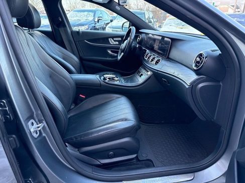 Used 2019 Mercedes-Benz E 300 4MATIC image 17