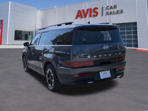 Used 2025 Hyundai Santa Fe SEL FWD image 9