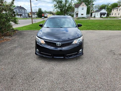 Used 2012 Toyota Camry SE w/ Convenience Pkg image 3