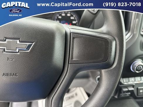 Used 2024 Chevrolet Silverado 1500 Custom Trail Boss AWD/4WD image 23