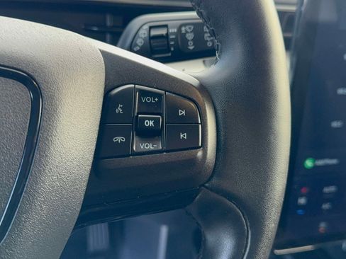 Used 2021 Ford Mustang Mach-E Select image 18