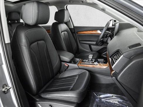 Used 2023 Audi Q5 2.0T Premium Plus w/ Premium Plus Package image 22