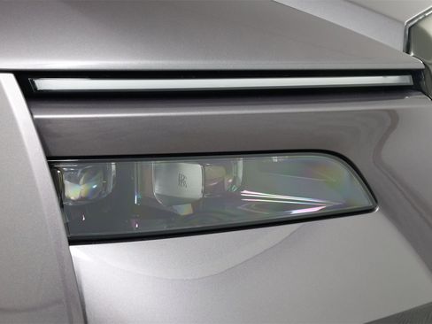 New 2026 Rolls-Royce Spectre Black Badge image 28