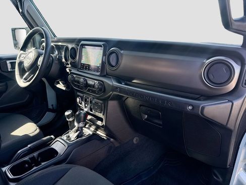Used 2023 Jeep Wrangler Unlimited w/ 8.4" Radio Group AWD/4WD image 31
