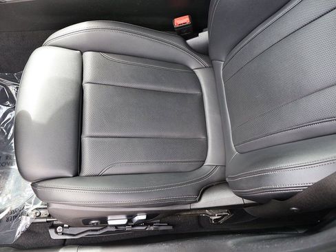 Used 2022 BMW 330i Sedan w/ Driving Assistance Package RWD image 32