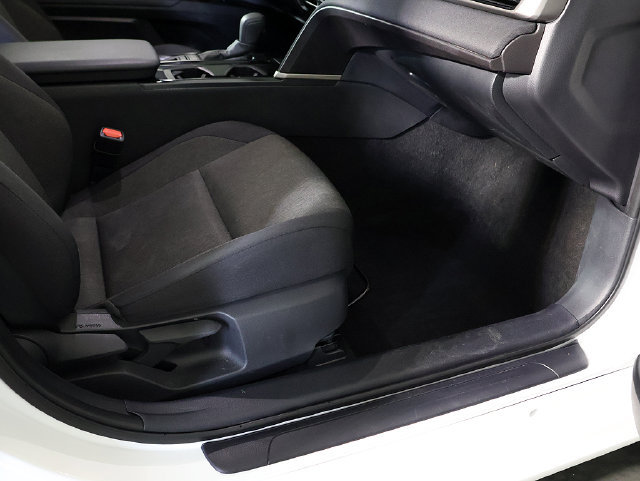 Used 2025 Toyota Camry LE FWD image 32