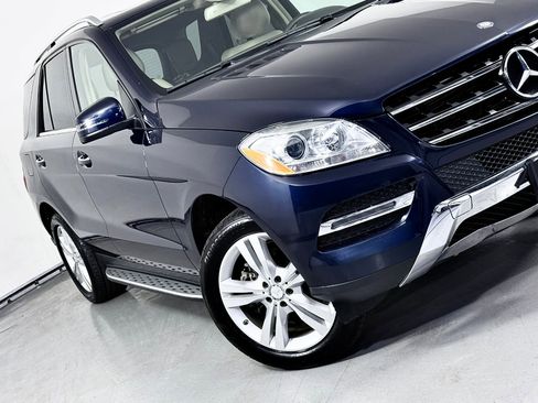 Used 2015 Mercedes-Benz ML 350 4MATIC w/ Premium 1 Package image 4