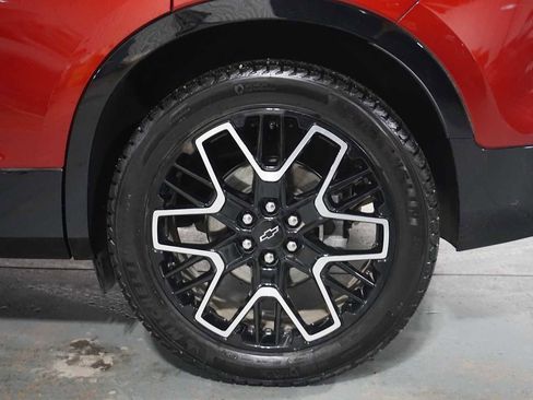 Certified 2025 Chevrolet Blazer RS w/ Driver Confidence II Package image 9