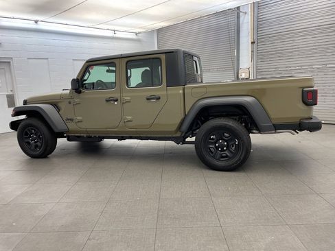 New 2026 Jeep Gladiator Sport image 5