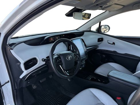 Used 2022 Toyota Prius Prime XLE FWD image 9