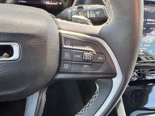 Used 2023 Jeep Grand Cherokee Altitude AWD/4WD image 17