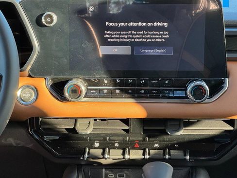 New 2026 GMC Canyon AT4 image 13