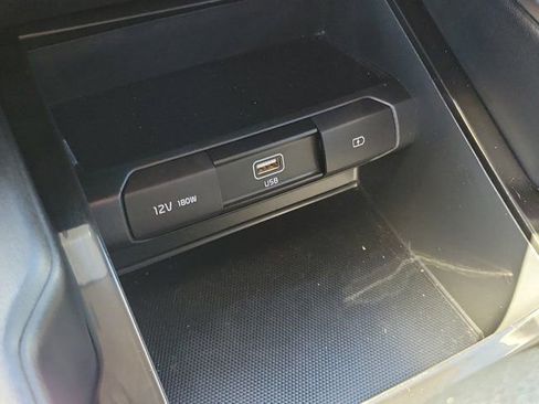 Used 2021 Kia Telluride LX FWD image 25