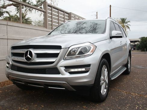 Used 2015 Mercedes-Benz GL 450 4MATIC image 29