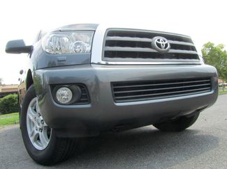Used 2011 Toyota Sequoia SR5 w/ Premium Pkg AWD/4WD video 1