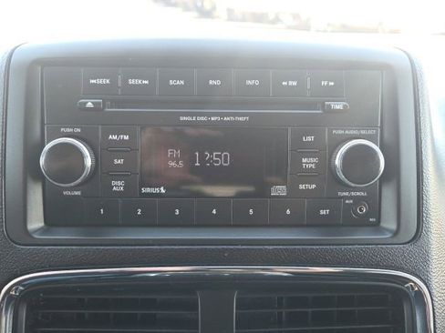 Used 2016 Dodge Grand Caravan SXT image 30