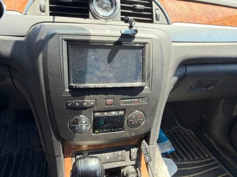 Used 2011 Buick Enclave CXL FWD image 10