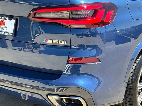 Used 2023 BMW X5 M50i image 5