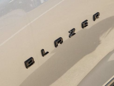 Used 2025 Chevrolet Blazer RS FWD image 11