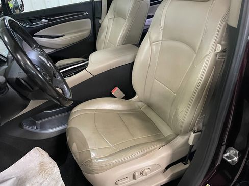 Used 2018 Buick Enclave Essence AWD/4WD image 14