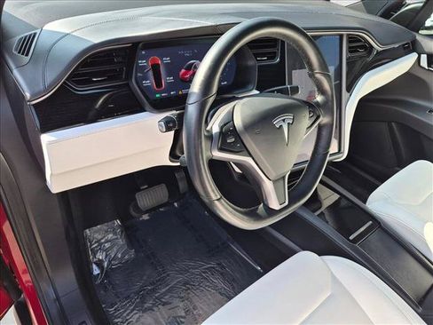 Used 2019 Tesla Model X 75D AWD/4WD image 10