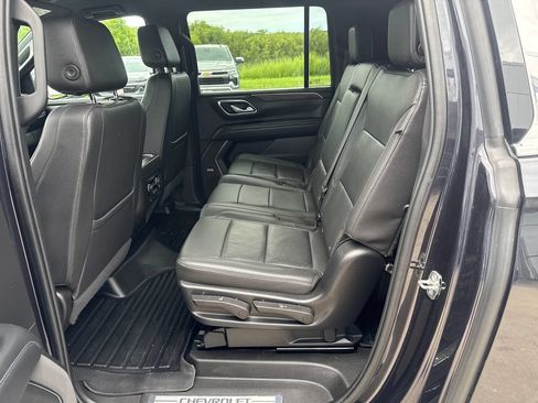 Certified 2022 Chevrolet Suburban LT AWD/4WD image 29