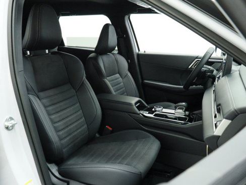 New 2026 Mitsubishi Outlander LE FWD image 19