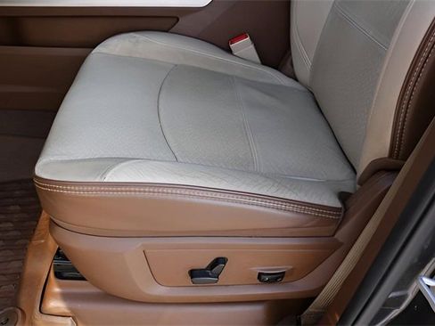 Used 2020 RAM 3500 Laramie image 14