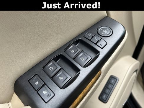 Used 2017 GMC Yukon Denali w/ Open Road Package image 12