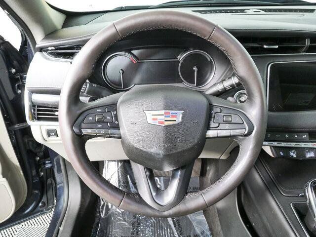 Used 2021 Cadillac XT4 Premium Luxury FWD image 8