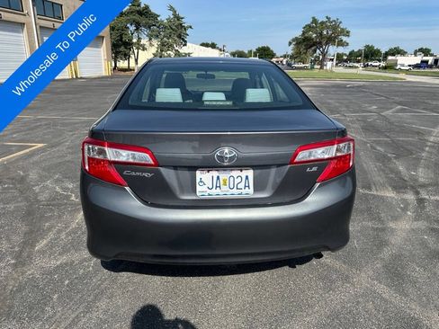Used 2012 Toyota Camry LE FWD image 6