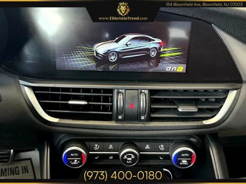 Used 2022 Alfa Romeo Giulia Veloce image 17