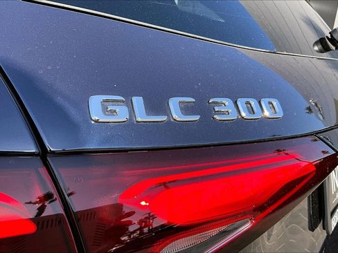 Used 2024 Mercedes-Benz GLC 300 image 8