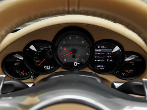 Certified 2013 Porsche 911 Carrera 4S image 20