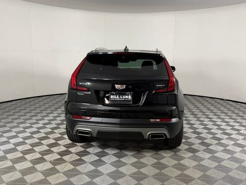 Used 2023 Cadillac XT4 Premium Luxury image 9