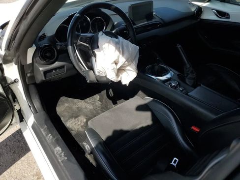 Used 2020 MAZDA MX-5 Miata RF Club w/ Brembo/BBS Recaro Package image 8