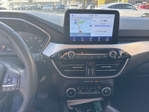 Used 2020 Ford Escape SEL image 6