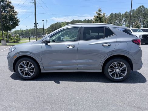 Used 2021 Buick Encore GX Preferred w/ Sport Touring Package FWD image 5