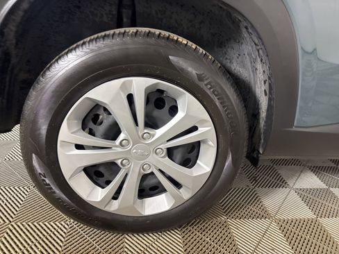 Used 2025 Chevrolet Trax LS image 29