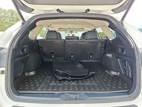Used 2021 Subaru Outback Limited XT AWD/4WD image 30