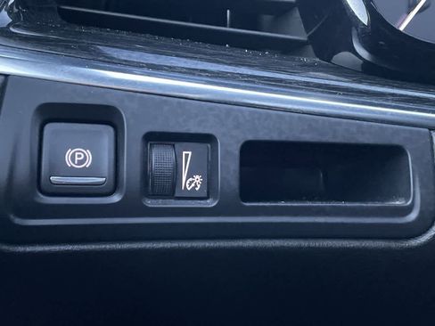 Used 2020 Cadillac XT5 Premium Luxury image 30