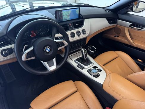 Used 2015 BMW Z4 sDrive28i RWD image 16