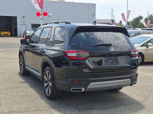 Used 2025 Honda Pilot Elite image 8