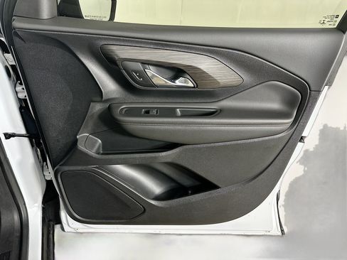 Used 2021 GMC Terrain SLT w/ LPO, Floor Liner Package FWD image 32