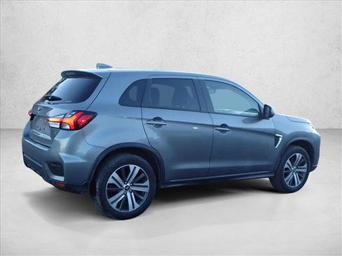 Used 2024 Mitsubishi Outlander Sport SE image 3
